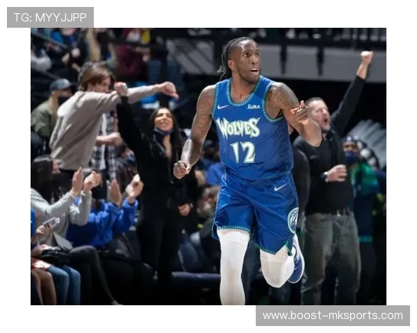 托里恩·普林斯助力湖人队关键得分,球队士气大振