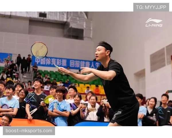 傅海峰羽毛球推广助力全民健身,掀起运动热潮 傅海峰羽毛球推广助力全民健身,掀起运动热潮