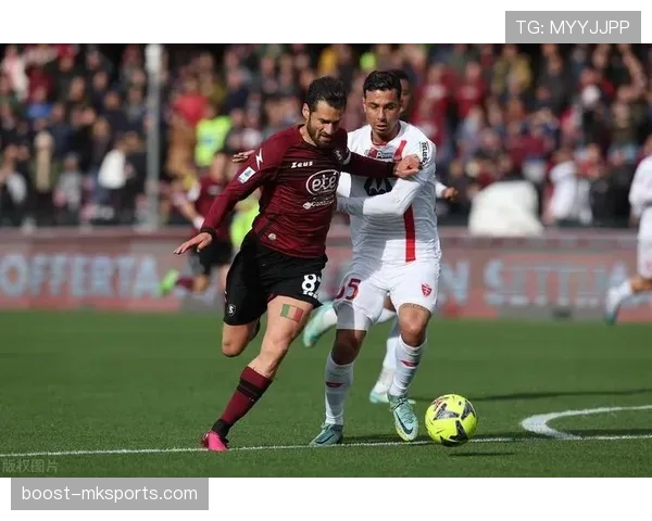 球队实力较量：近期表现解析及未来走向深度关注