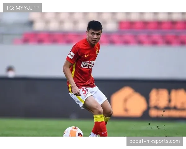 弗赖堡新赛季目标清晰，全队团结一心展现昂扬斗志